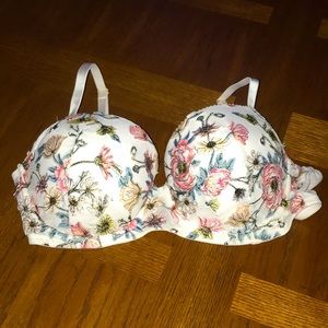 Victoria’s Secret Bra